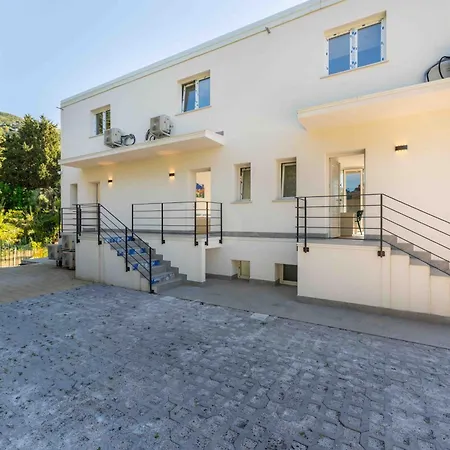 Gasthuis Zenit - Rooms&pool 4*